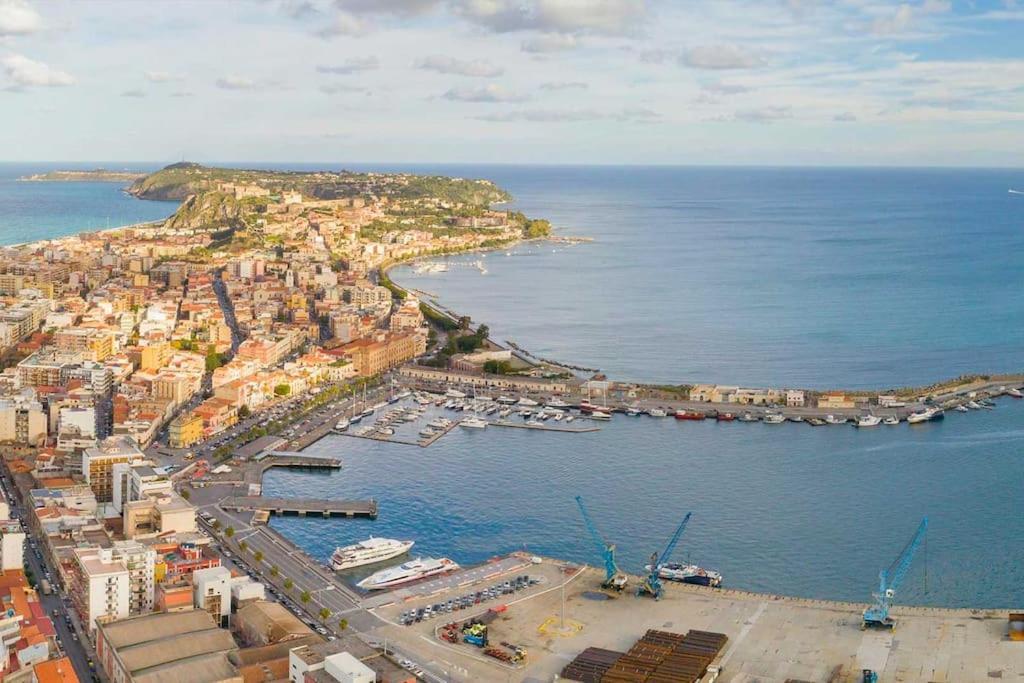 Matilde'S Flat Apartment Milazzo Exterior photo